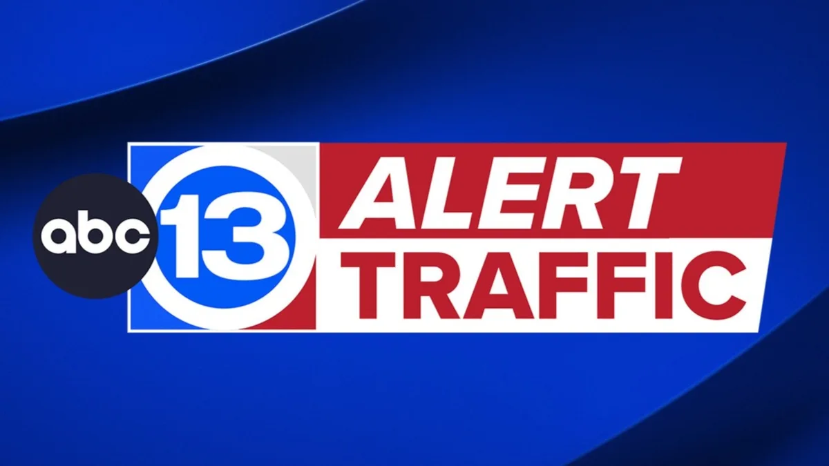 Overturned truck hauling dirt prompts closure of SB lanes of E. Sam Houston Tollway, officials say
