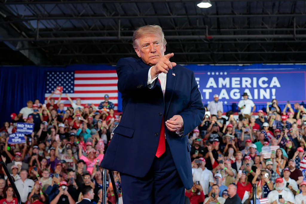 Texas political leaders debate Donald Trump visits as midterm races tighten