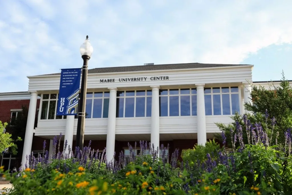 Select HPU offices to open Aug. 15 to assist students preparing for fall semester