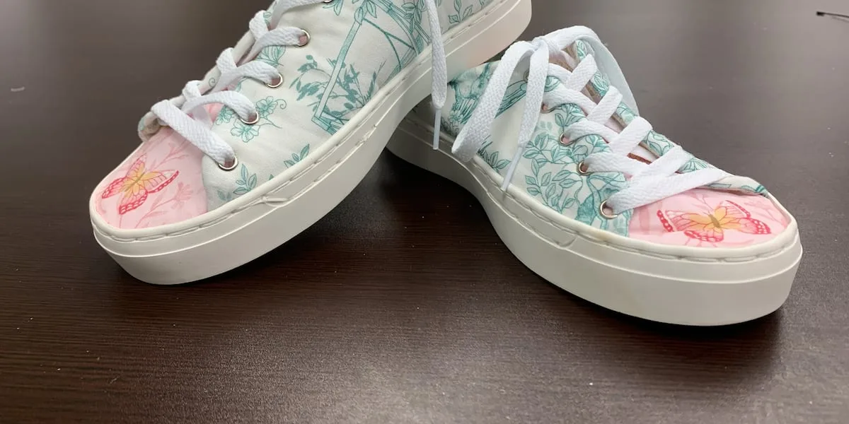 Lubbock woman's custom shoe business now selling internationally