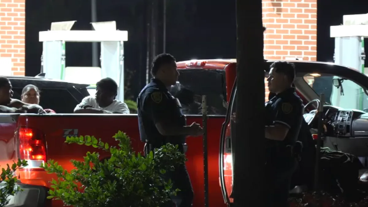 Driver hurt during road rage shooting in north Houston, baby in vehicle unharmed, police say