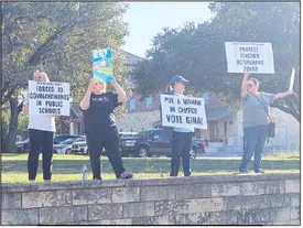 PROTESTORS CRITICIZE ABBOTT AHEAD OF ELECTION