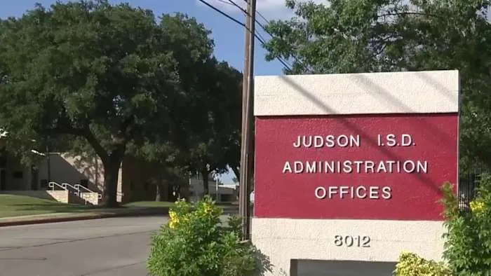Investigation clears Judson ISD board president of misusing authority; Trustee calls findings 'compromised'