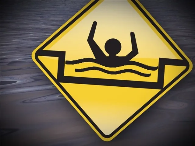2-year-old drowns in Lake Leon
