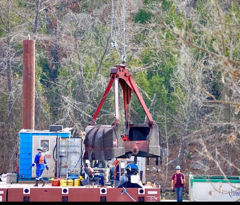 Kerr Co - barge at Lakes costing 43 Million