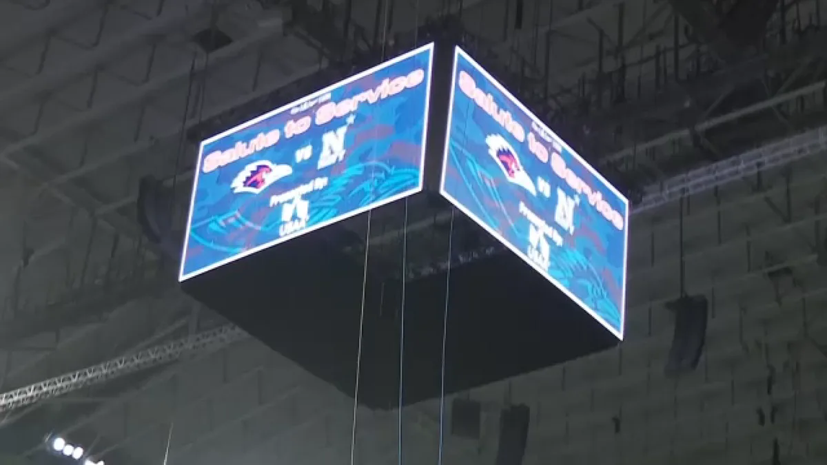 Military member hurt in fall from rafters during UTSA pregame rappel