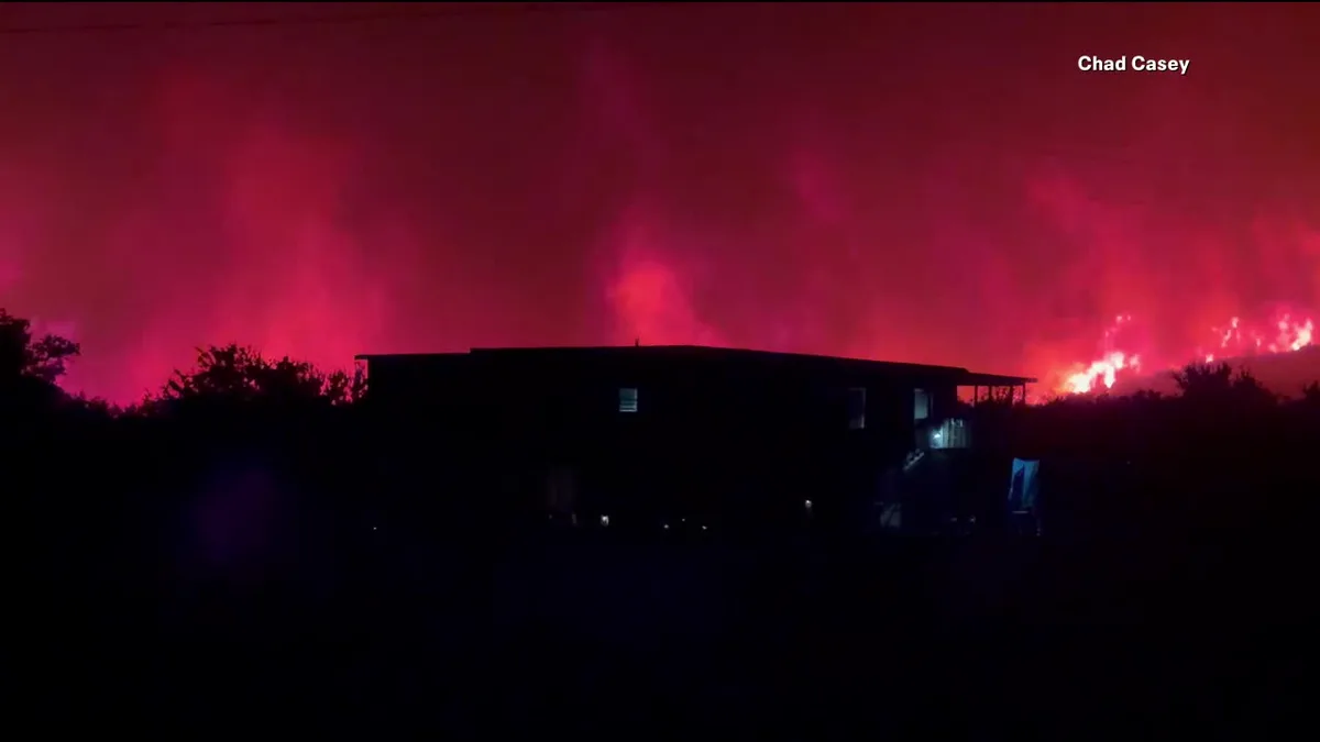 Ross Fire grows to 50,000 acres west of Fort Worth, evacuations ordered