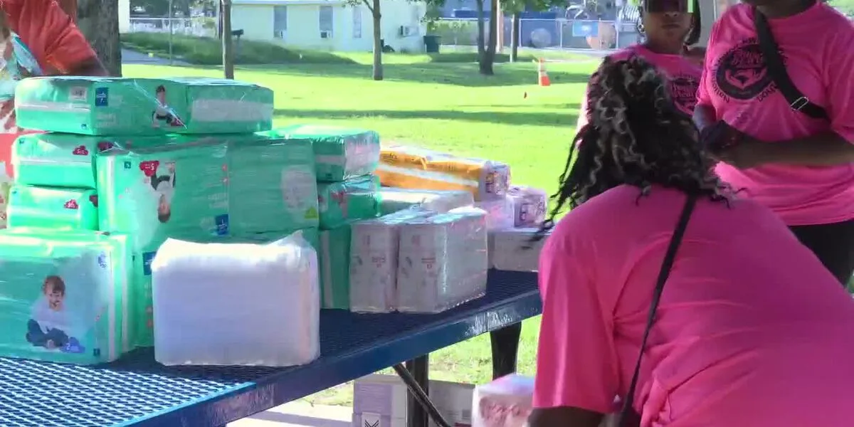 Nacogdoches families walk to support parents, distribute free diapers