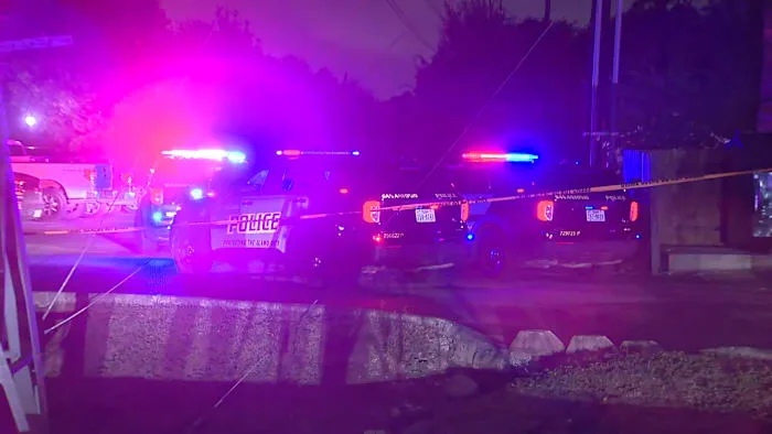 Search underway for suspect after 2 males shot on North Side, SAPD says
