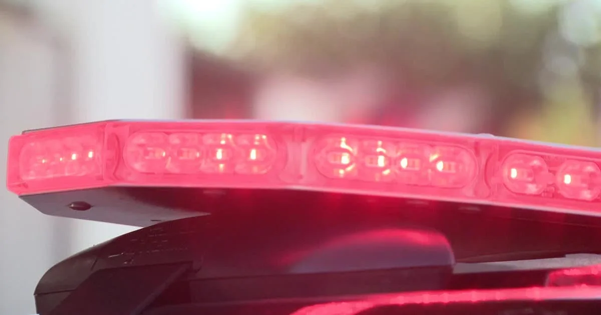 El Paso chase involving undocumented migrants leads to pellet gun carjacking, PIT maneuver