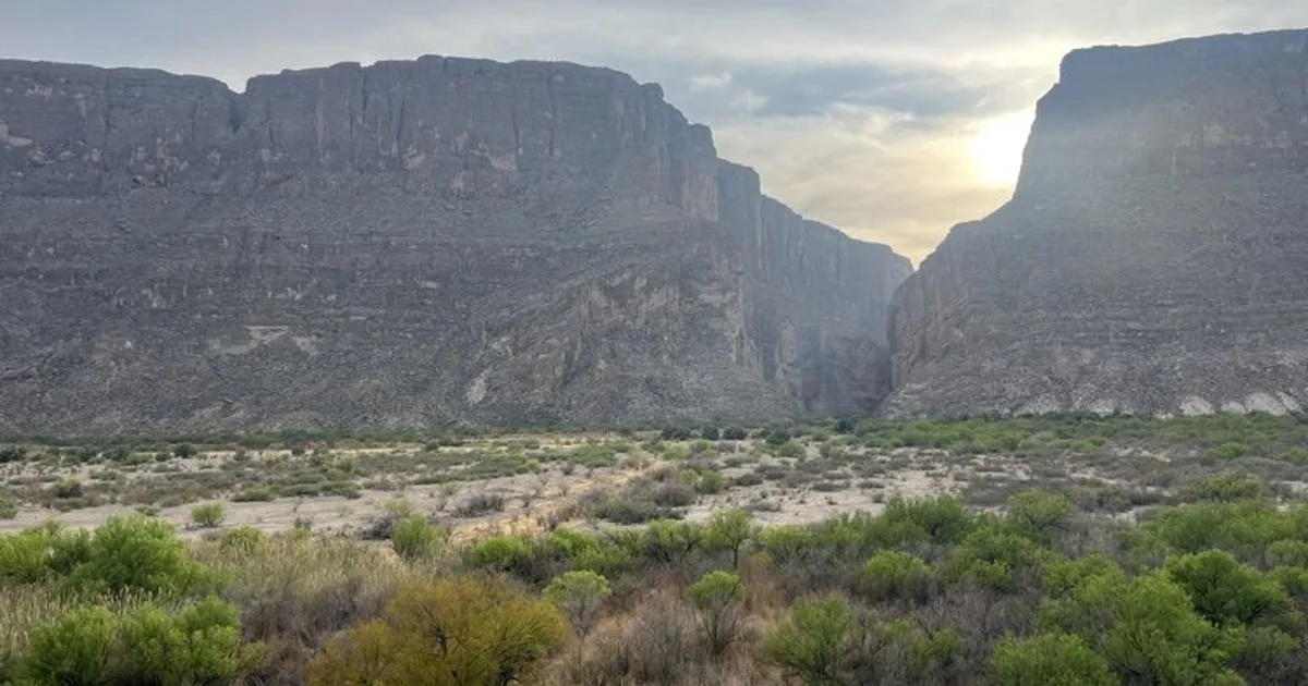 Big Bend border wall construction sparks demonstrations outside annual Texas Parks & Wildlife meeting