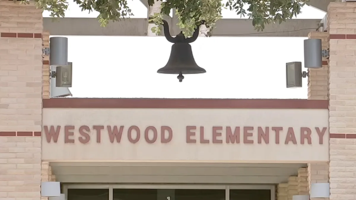 Westwood Elementary gets new start date after mold on campus delays first day: Friendswood ISD