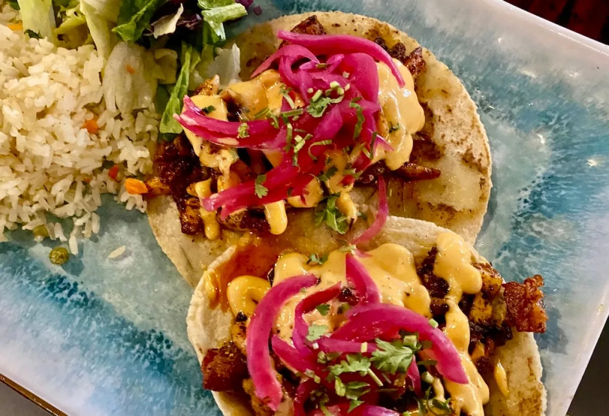 Seafood spot Aguazul's sprawling menu casts too wide a net