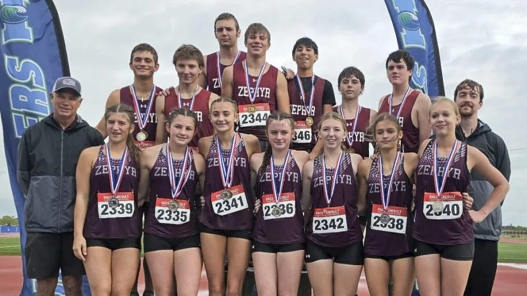 Zephyr Lady Bulldogs, Bulldogs both earn cross country state berths