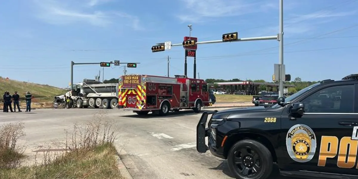 Crash injures two, shuts down FM 691 and US-75 intersection in Denison