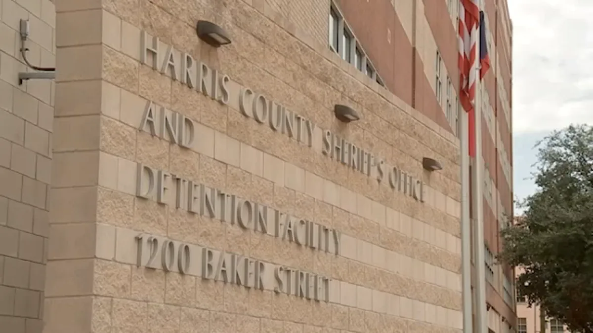 Former Harris County Sheriff's deputy charged with attempted sex assault while on duty: Court docs