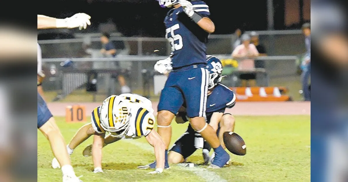 PIRATES TAME GOLIAD TIGERS, 35-13