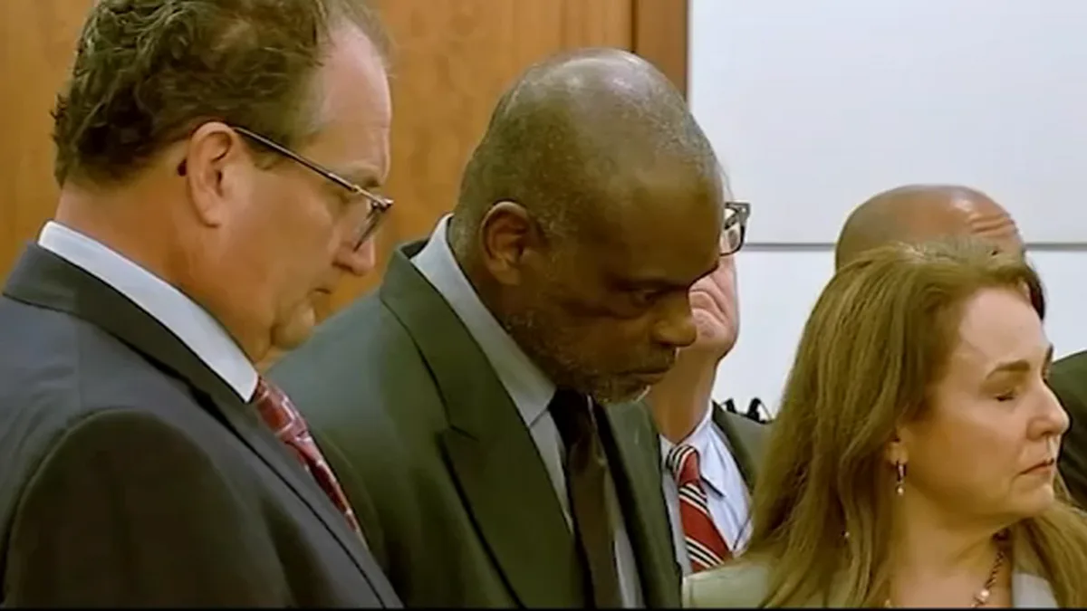 Former HPD officer pleads guilty to federal charges in connection with deadly Harding Street raid, US Attorney says