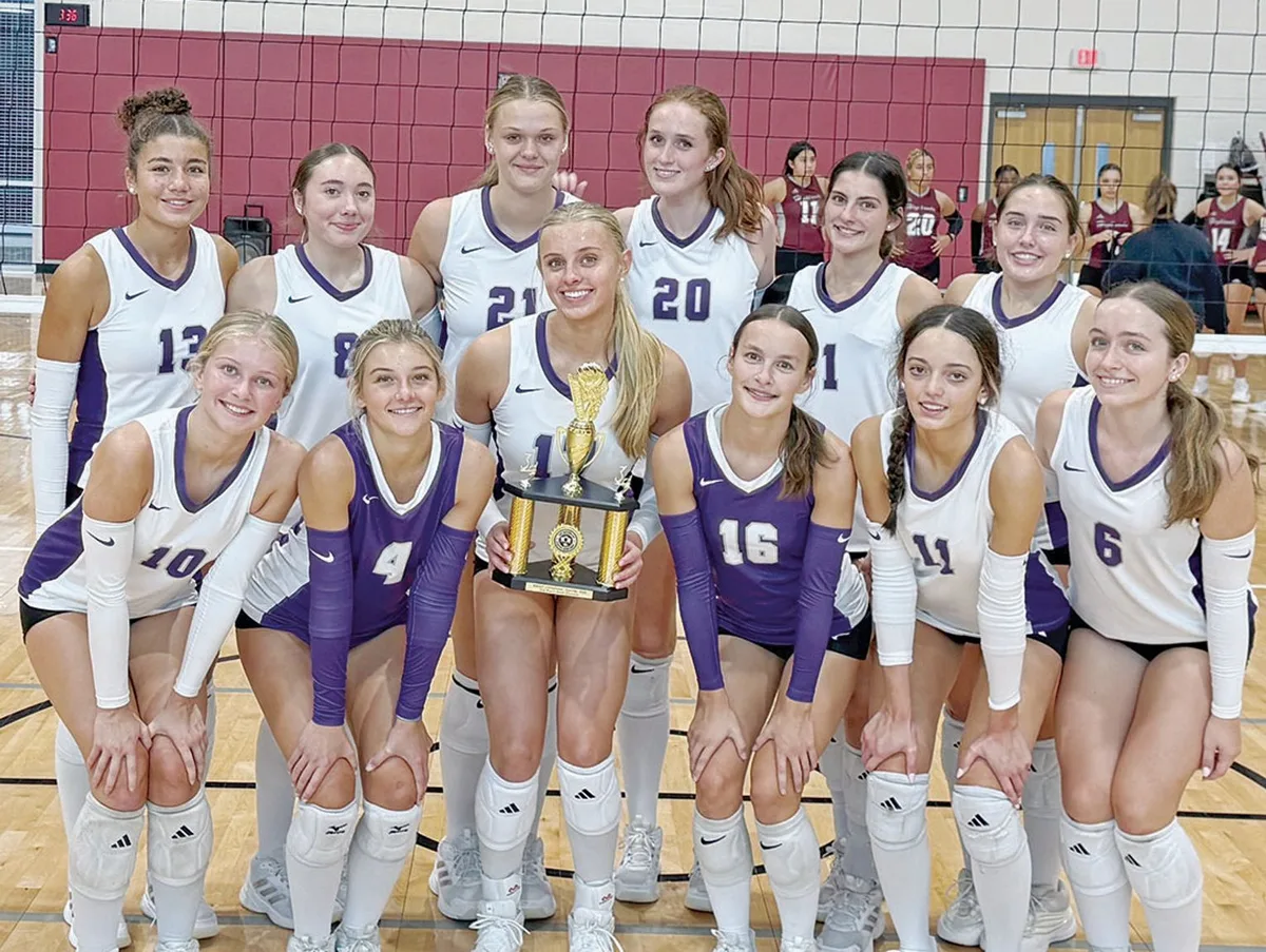 Lady Greyhounds finish third at SAISD volleyball tourney