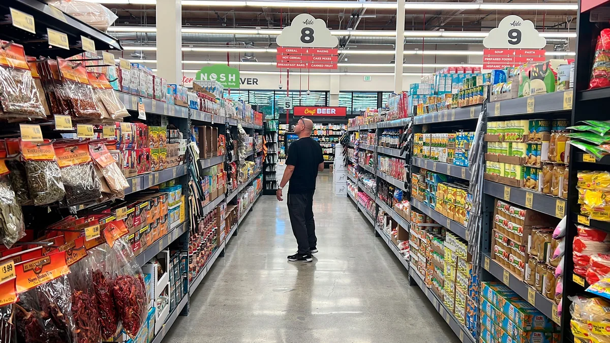 'Can't catch a break': Shoppers squeezed by surging inflation and higher interest rates