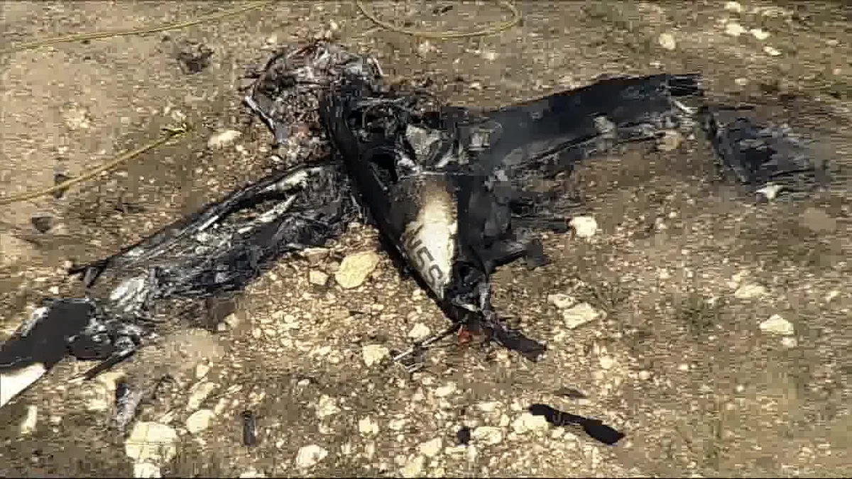 Crews responding to a small plane crash in Fort Worth
