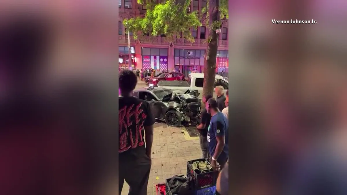 Downtown Dallas crash sends 4 to the hospital
