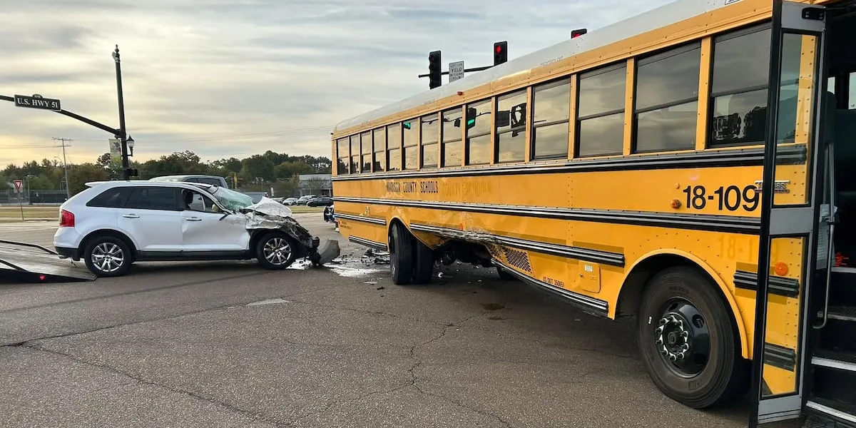 13 students taken to hospital after Mississippi school bus collision