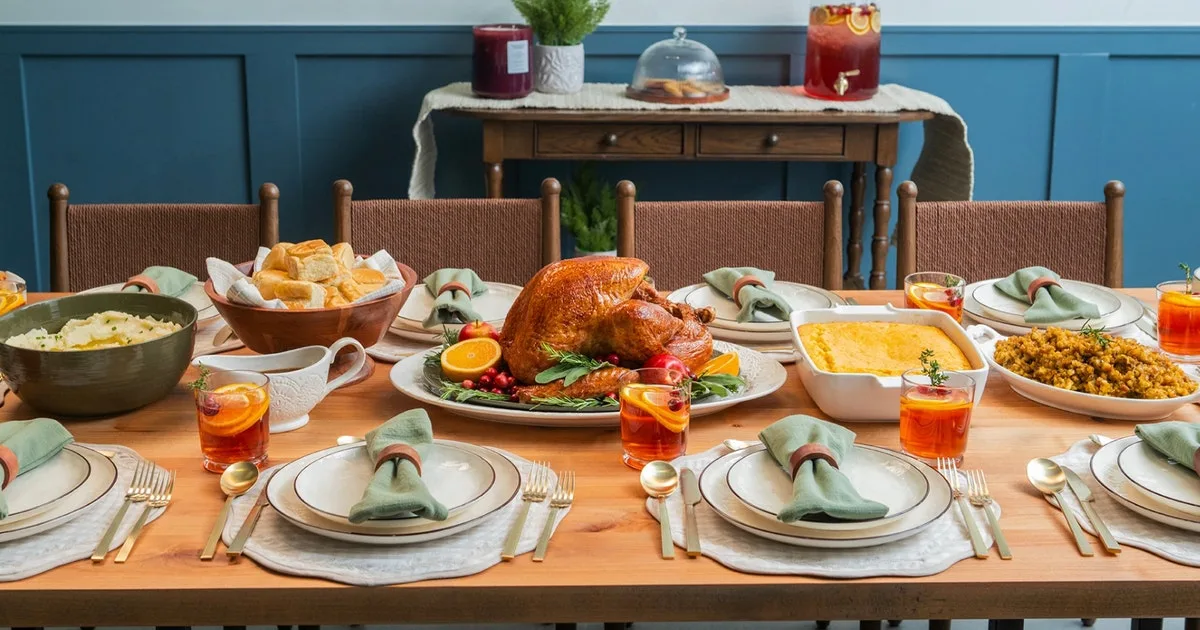 Walmart's holiday meal basket offers meal for 10: How much it costs and what's included