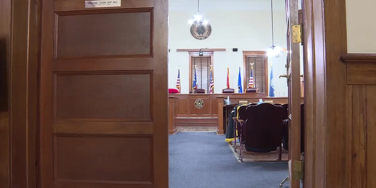 Webb County Commissioners Court to discuss SWAT grant, TAMIU partnership, Meals on Wheels position