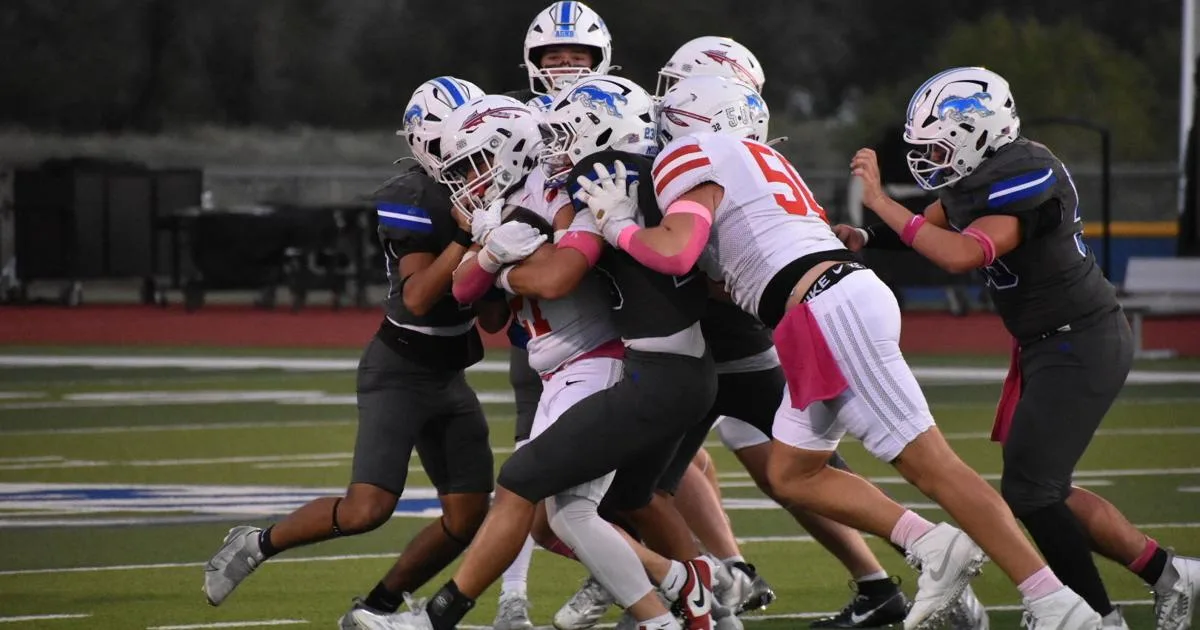 Explosive attack carries Jourdanton to 49-38 win over Natalia