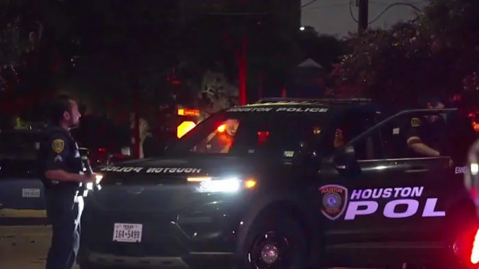 16-year-old critically injured after possible shootout in Houston's Montrose area