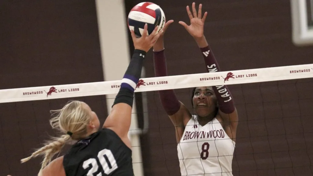 Lady Lions defeat Sweetwater, fall to Abilene Cooper during first day of Bev Ball Classic