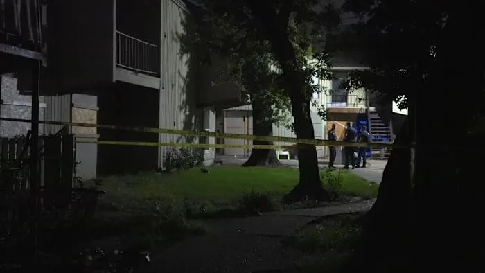Man with multiple gunshot wounds found dead in northwest Houston, HPD says