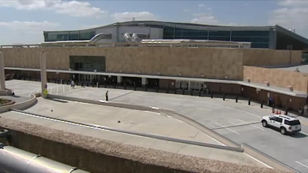Hobby Airport receives a 'general threat', security protocols underway, Houston police say