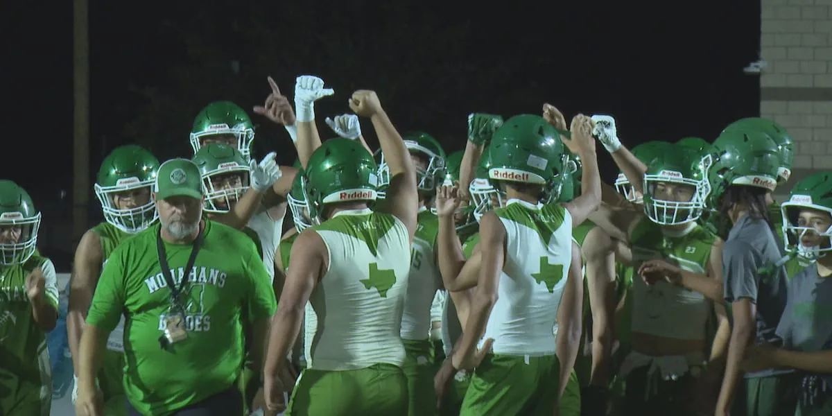 PIGSKIN PREVIEW: Monahans Loboes