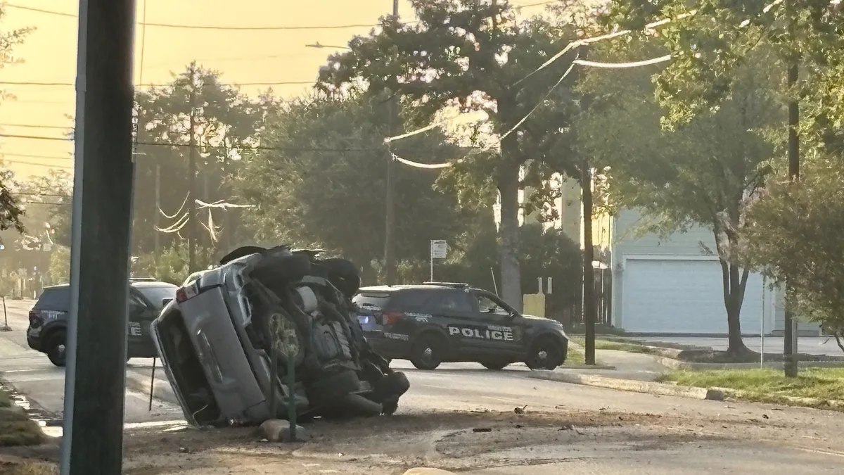 Burglary suspect found dead in flipped-over car after fleeing from police in The Heights: HPD