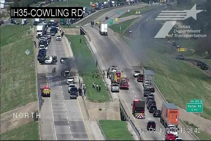 Multi-vehicle crash and fires shut down southbound I-35 in Denton County