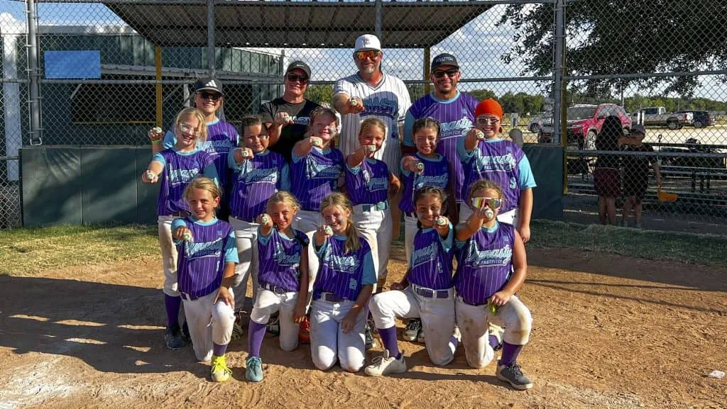 Dynasty softball 10U rolls through three Sunday games, finishes weekend with walk-off victory