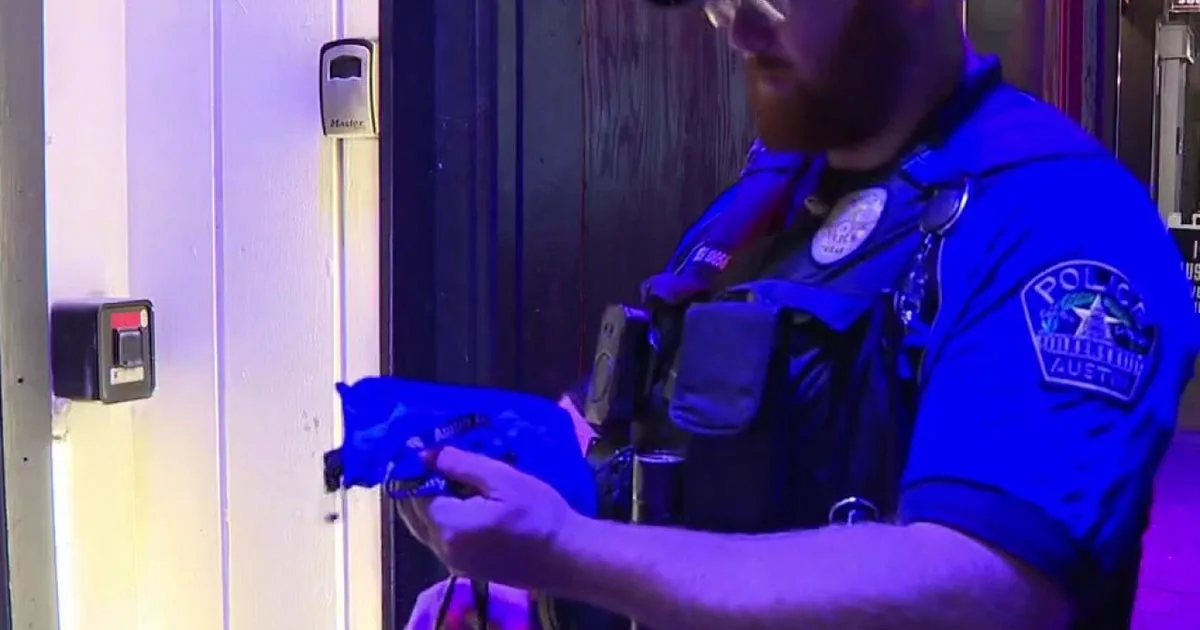 Narcan kits distributed to downtown Austin bars after suspected overdoses