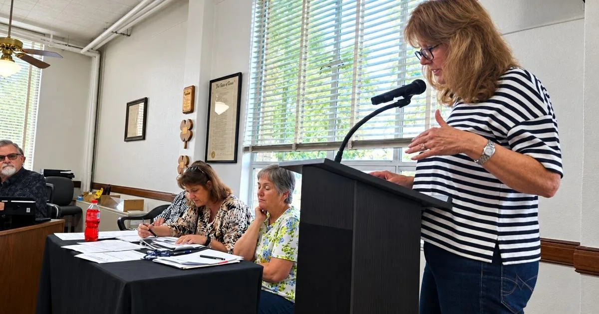 Residents seek county judge's removal from office