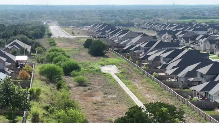 Bexar County buys land to build road, ease traffic near Davis Ranch