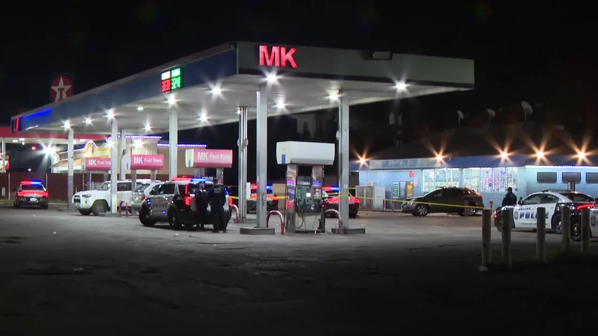 Parking lot fight leads to fatal shooting outside Southeast Dallas business