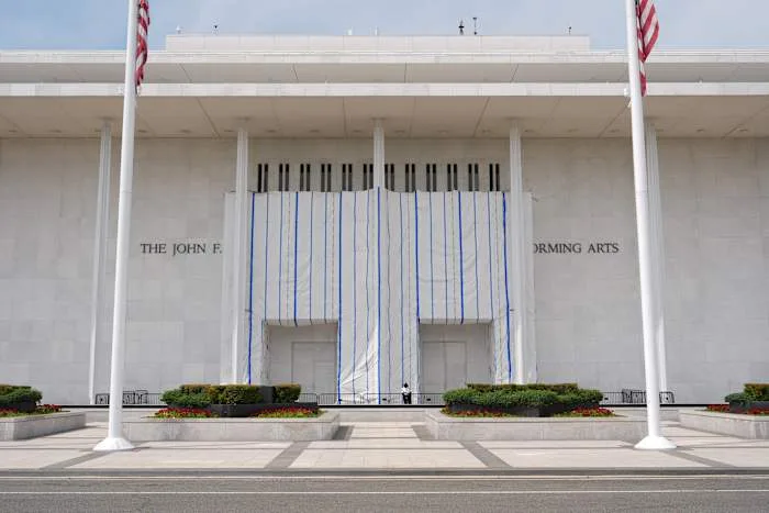 Kennedy Center renews call for Trump-backed shutdown after part of a ceiling collapses