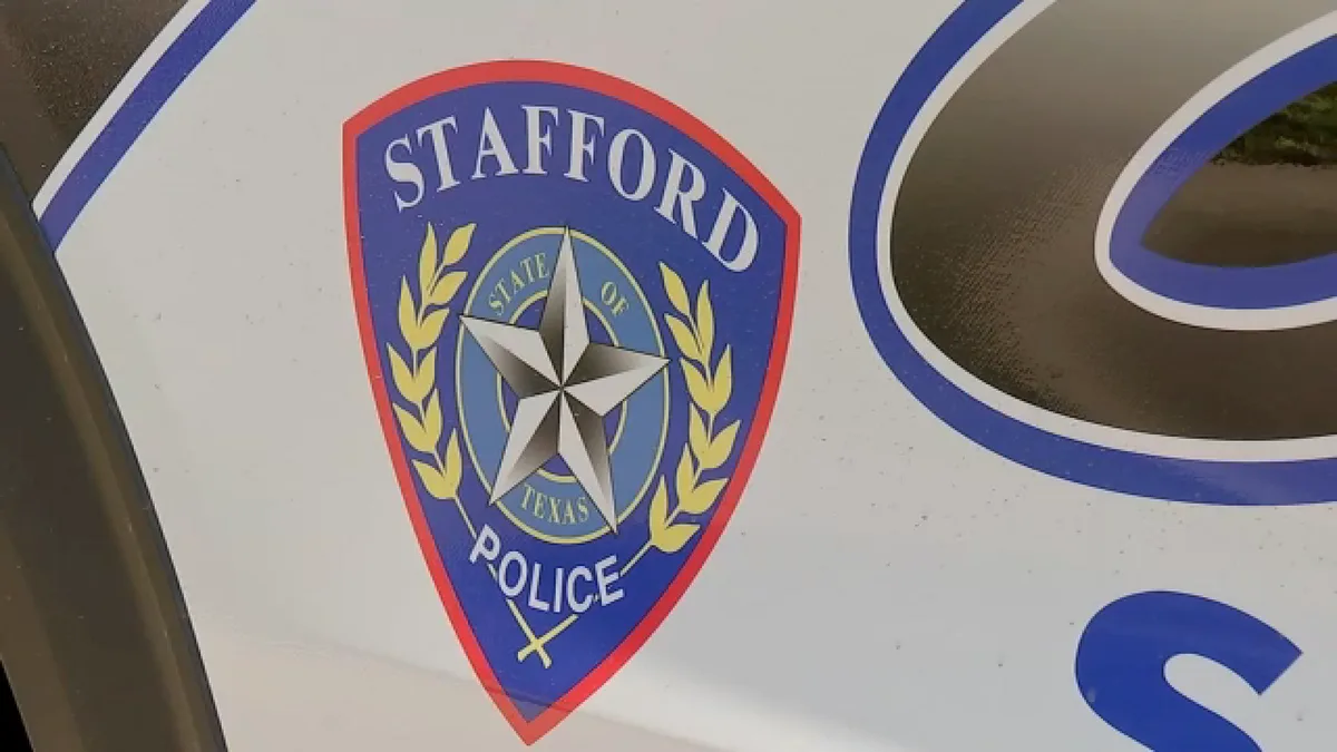 Man arrested after multiple failed carjackings at Stafford intersection, police say