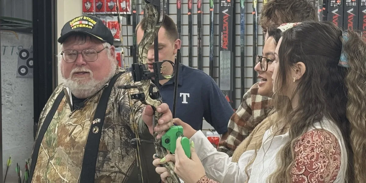 Students build device to help Gulf War veteran return to archery
