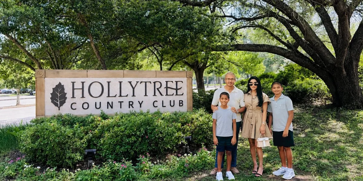 Agreement in place for purchase of Hollytree Country Club