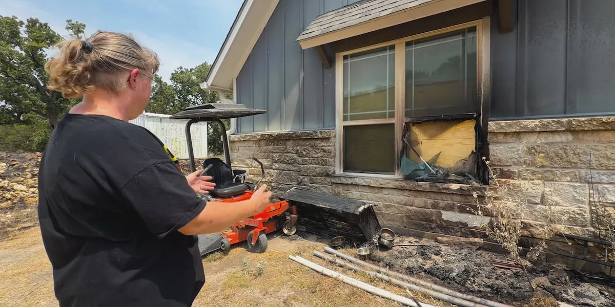 911 dispatcher's home saved as crews battle Rio Escondido fire