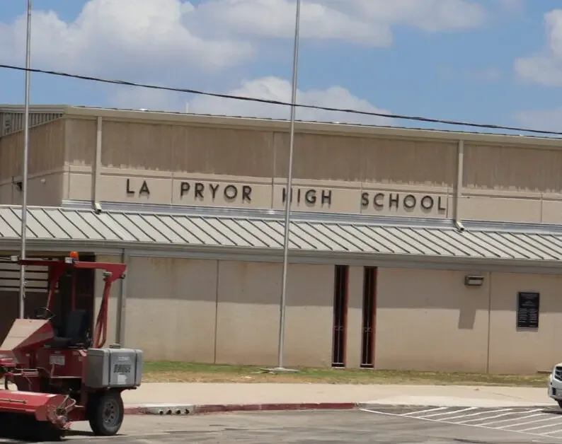La Pryor to honor first responders, military