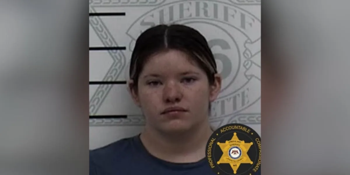 2 charged after child allegedly suffers burns on feet at daycare