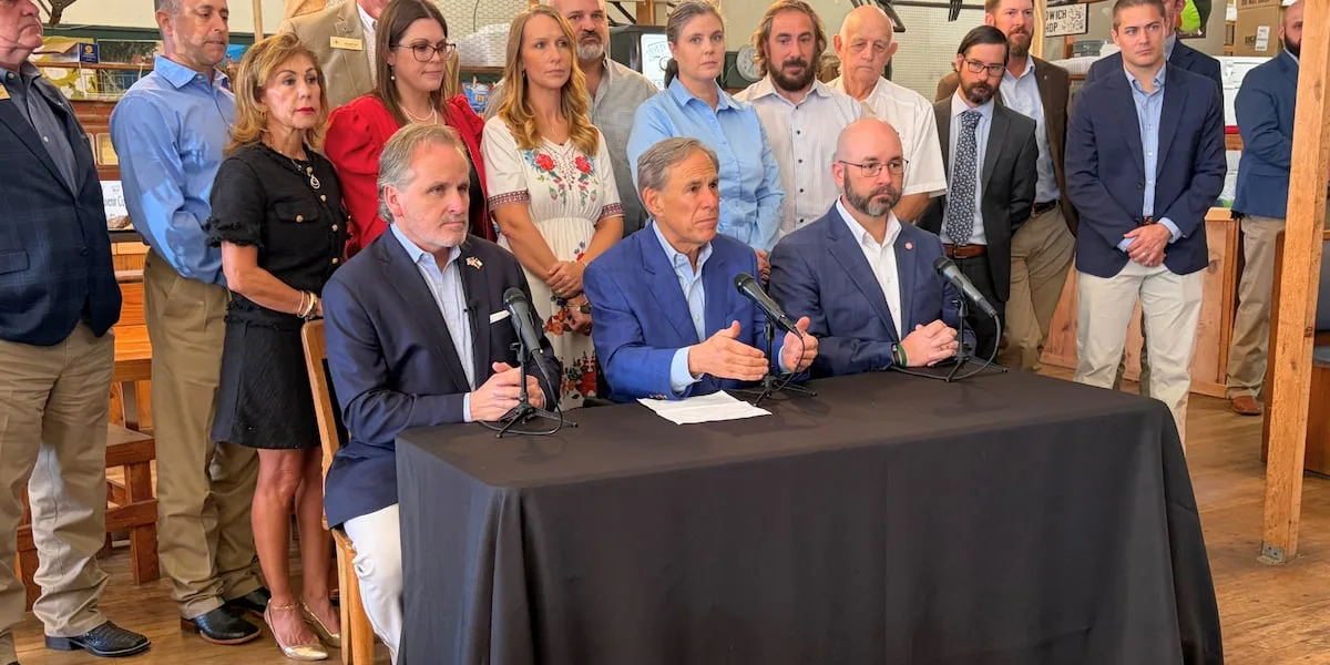 Abbott holds Palestine press conference on data center pause, affordability